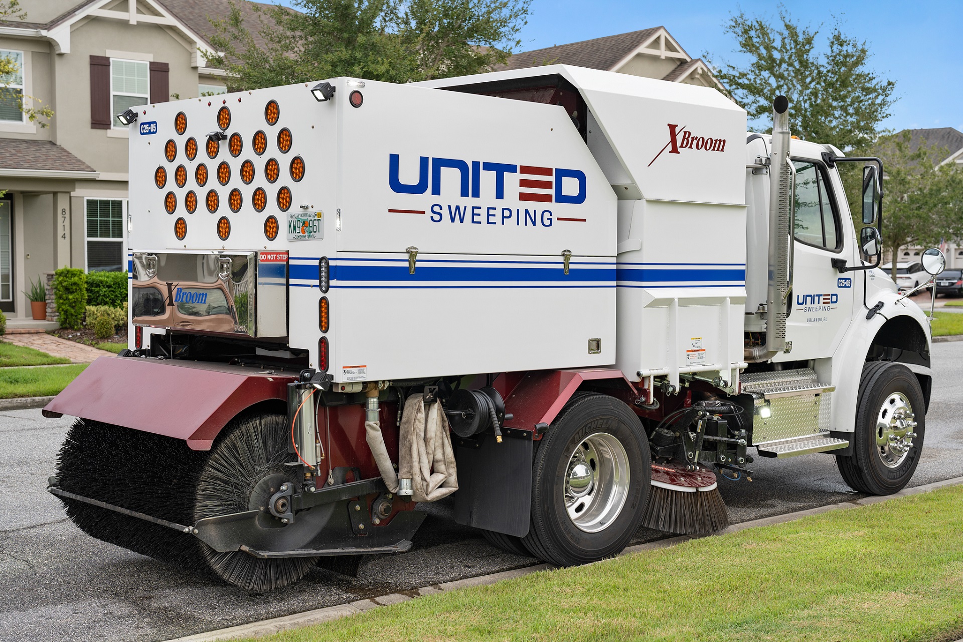 community street sweeping and residential street cleaning United Sweeping