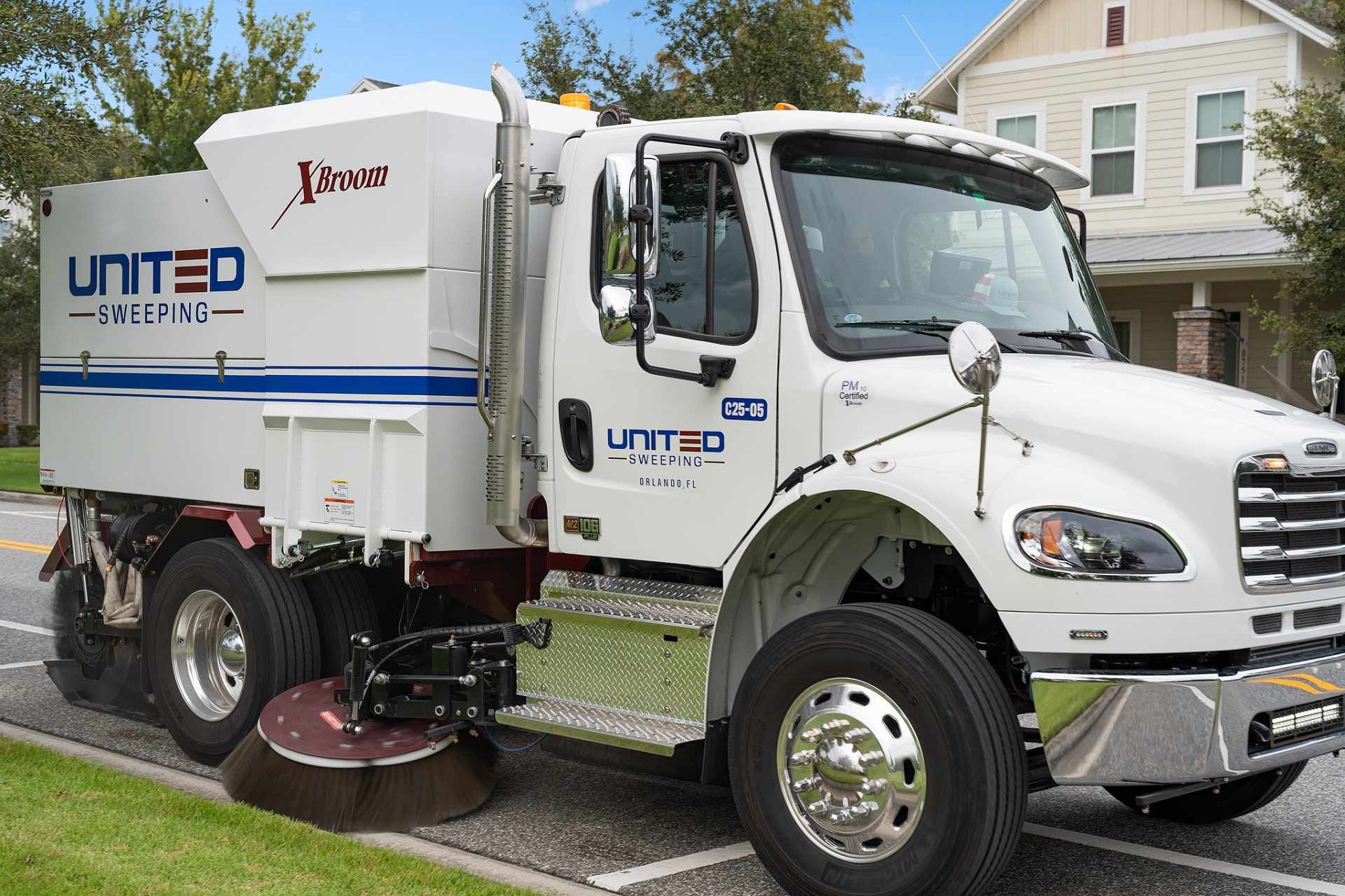residential street sweeping for communities United Sweeping